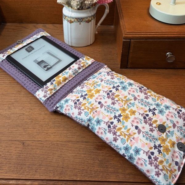 Coussin/pochette à liseuse personnalisable