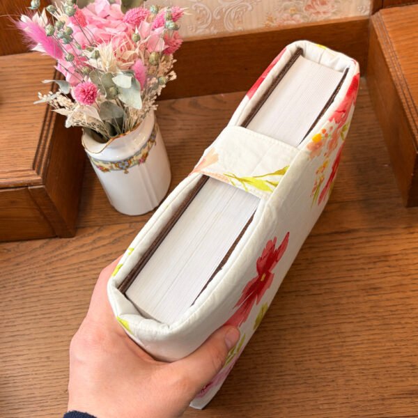 Grande pochette à livre fleurie